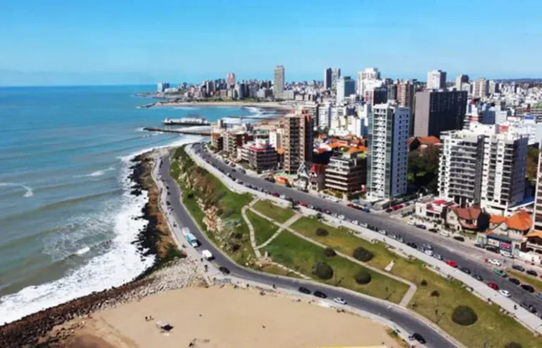 El sector turístico pide que se sume un nuevo fin de semana largo en agosto