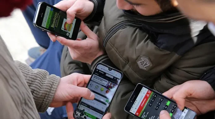 Un 25% de los jóvenes se endeudó o utilizó dinero destinado para otra cosa para apostar online