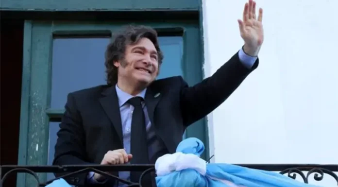 Milei actualizó el Pacto de Mayo e incluyó a la educación entre diez los puntos a firmar