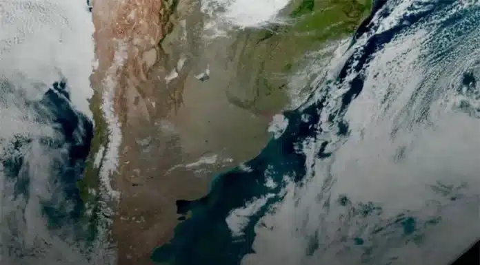 LA NASA compartió la foto de la Tierra vista desde el espacio más nítida de la historia