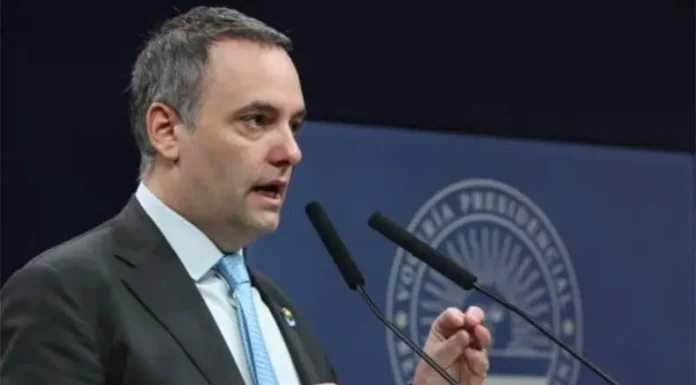 El gobierno avanza con la reglamentación de la Ley Bases: “No se pierdan el Boletín Oficial”