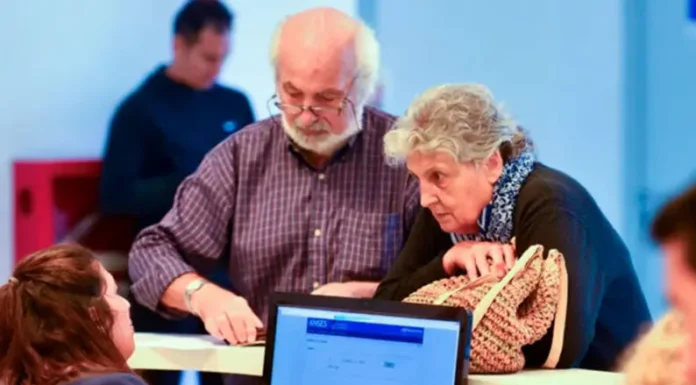 Jubilados: el Gobierno pagará el bono en octubre, pero seguirá congelado en $70.000