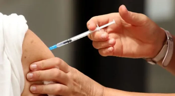 La OMS aprobó la primera vacuna contra la viruela del mono