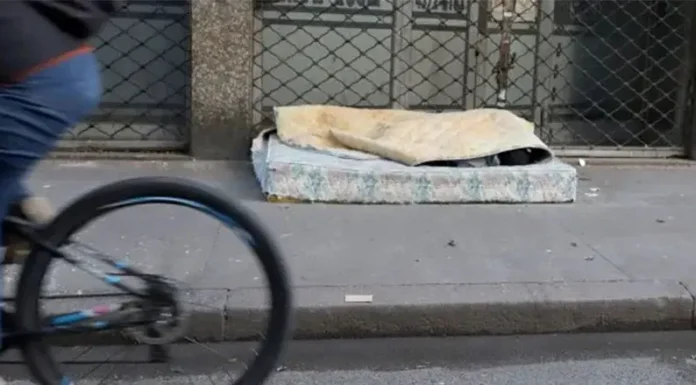 Uno de cada cuatro jóvenes es indigente y se encuentra fuera del sistema, según la UBA