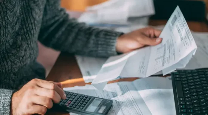 Una persona puede pagar hasta 51 impuestos por año: cuáles son los tres con mayor impacto