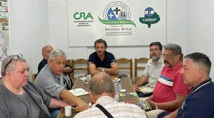 En Zárate, la Sociedad Rural local se ve feliz de haber recibido a varios integrantes de la Asociación y la jefatura de los Bomberos Voluntarios
