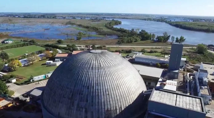 En Zárate, la Central Nuclear Atucha II retoma su operación tras mantenimiento programado aportando energía al país