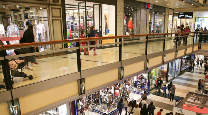 La confianza del consumidor alcanzó en enero el nivel más alto en nueve años