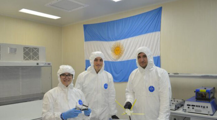 El primer “CubeSat” universitario del país diseñado por ingenieros de la UNLP, más cerca de llegar al espacio