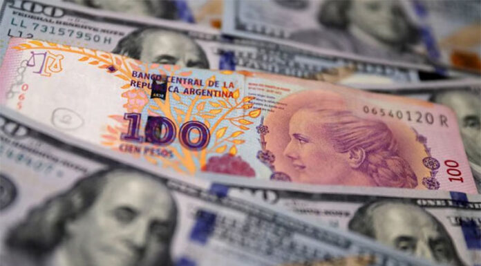 A cuánto llegarán el dólar y la inflación en diciembre de 2025, según los principales analistas internacionales