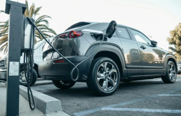 Abren el proceso para importar vehículos eléctricos e híbridos sin aranceles: cuánto costarán