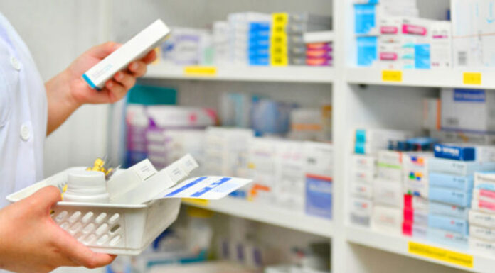 La Justicia ordenó frenar la venta de medicamentos fuera de las farmacias