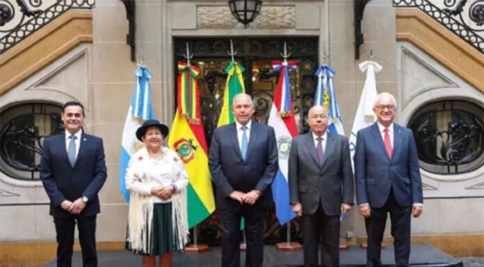 Los cancilleres del Mercosur acordaron abrirse al mundo y Milei mira un acuerdo con EE.UU.
