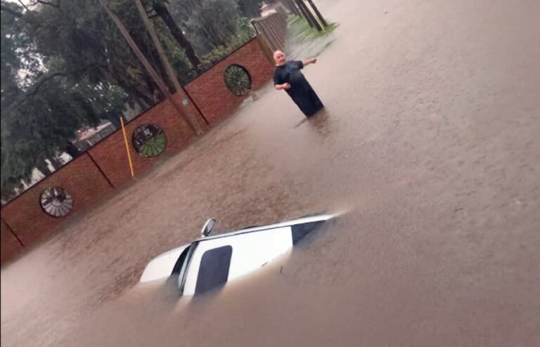En Zárate, medidas de prevención y alerta por fuertes tormentas con casi 300 mm caídos, hay 100 evacuados
