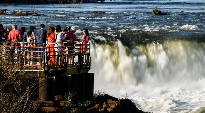 Dólares y turismo: de enero a mayo salieron 4,3 millones de turistas más de los que entraron a la Argentina