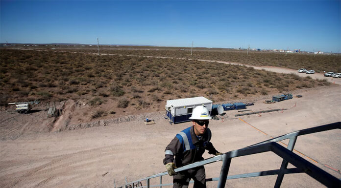 Una empresa centrada en Vaca Muerta pasó a ser la segunda productora de petróleo del país