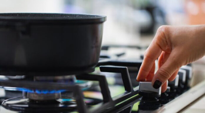 El gasto en luz, gas, agua y transporte subió un 600% durante la gestión Milei