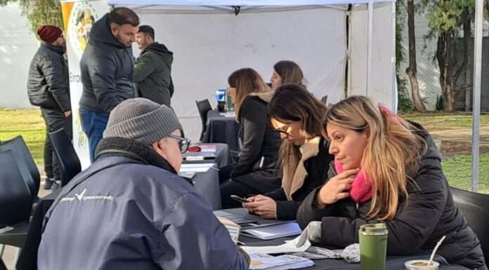 En Zárate, “La Muni en tu Barrio” comenzó en Villa Fox con una jornada de servicios y cercanía