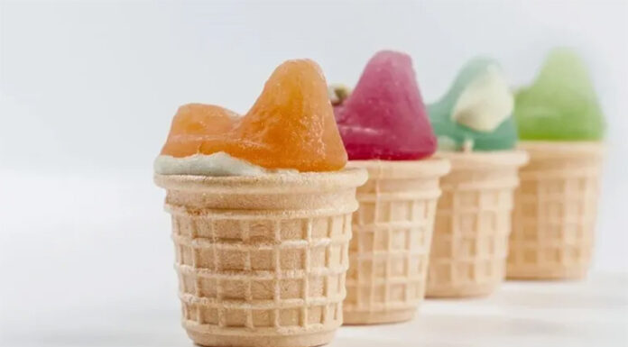 La Anmat prohibió la elaboración y venta de “la gallinita”, la popular golosina