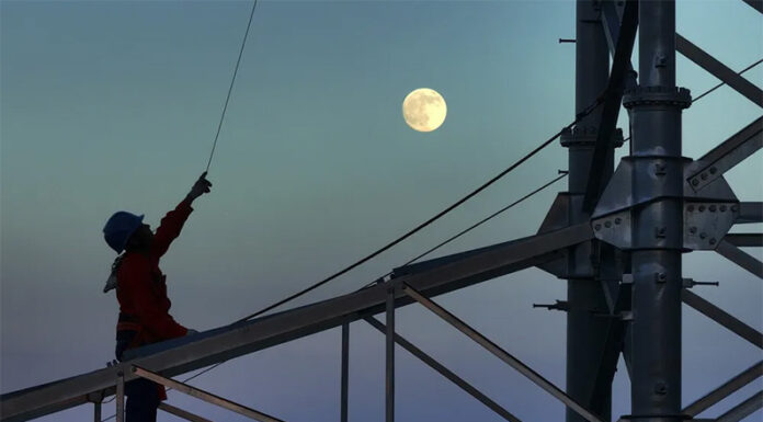 El Gobierno desmiente que se piense en una jornada laboral de 12 horas