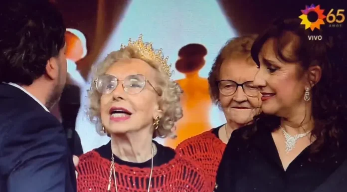 Canciones, emoción y solidaridad: el coro “Honrando la Vida” recaudó fondos para el Hospital Virgen del Carmen