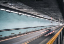 La monumental obra de ingeniería argentina que cautivó al mundo: un Presidente poco federal, dos gobernadores hartos y un río bravo