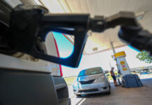 Renovaron descuentos del 30% para nafta y gasoil con hasta $25.000 de reintegro: qué ofrece cada banco en enero 2026