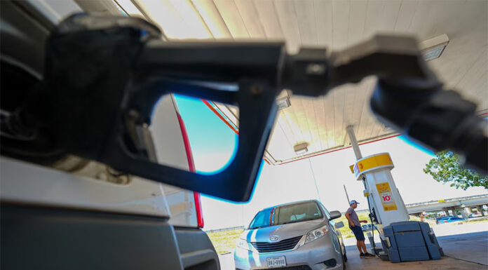 Renovaron descuentos del 30% para nafta y gasoil con hasta $25.000 de reintegro: qué ofrece cada banco en enero 2026