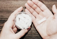 Tabaco sin humo: alertan por el consumo de bolsas de nicotina y los riesgos de adicción en los jóvenes