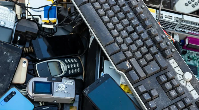 En Zárate, el municipio habilitó un nuevo punto de recepción de residuos electrónicos en calle Rómulo Noya