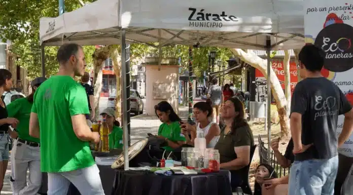 En Zárate se realizó una jornada en Plaza Mitre por el día mundial de la educación ambiental