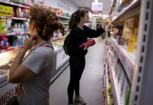 Empujados por las verduras y la carne, los alimentos subieron 4,7% en enero, según el Indec