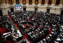 Vacaciones, despidos y banco de horas: cómo serán si se aprueba la reforma laboral