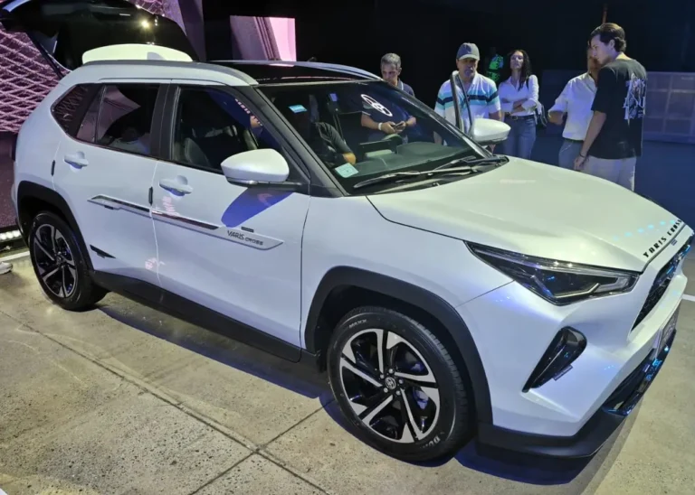 Toyota presentó el Yaris Cross en el Movistar Arena ante más de 2.000 testigos presenciales del acontecimiento