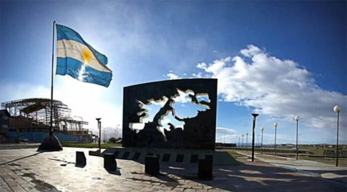 Según Reuters, Estados Unidos evalúa revisar su apoyo a la soberanía británica sobre las Islas Malvinas