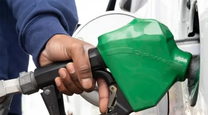 Como YPF, las petroleras mantendrán los precios de los combustibles por 45 días