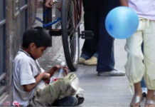 El 60% de los niños en la Argentina es pobre y el 30% no come regularmente, alertó la UCA