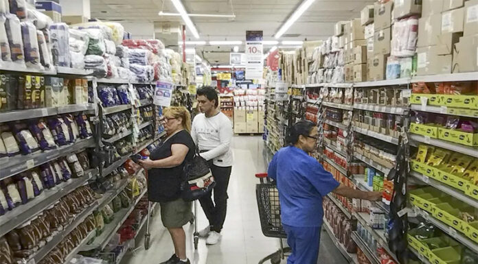 Nueva caída de las ventas en supermercados, mayoristas y centros de compras