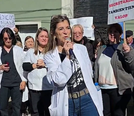 Zárate: médicos de cabecera del PAMI salieron a la calle para reclamar por los recortes