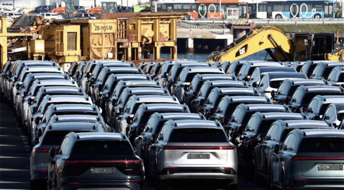 Aranceles e impuestos: por que el precio de un auto importado se duplica ni bien desembarca en Argentina