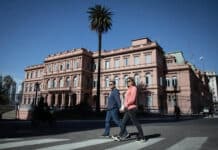 Oficializan subas escalonadas y un bono de $50.000 para estatales nacionales