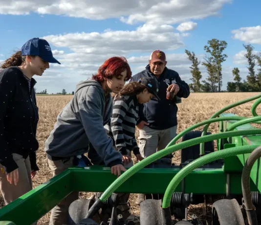 Desde Zárate. Bayer lanzó una nueva edición de +Agro +Futuro para acercar a los jóvenes a la innovación y el campo