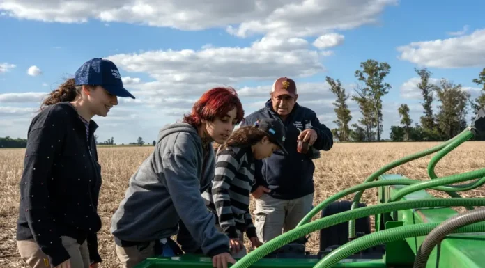 Desde Zárate. Bayer lanzó una nueva edición de +Agro +Futuro para acercar a los jóvenes a la innovación y el campo