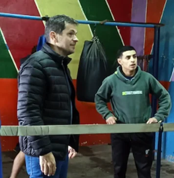 Zárate: el Intendente visitó el Boxing Club Zárate y destacó el valor social del deporte