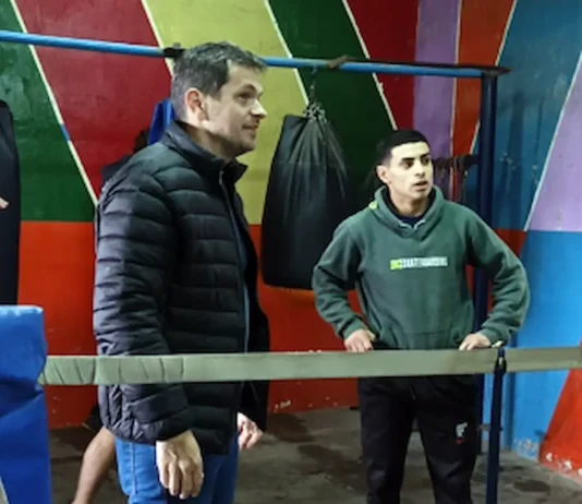 Zárate: el Intendente visitó el Boxing Club Zárate y destacó el valor social del deporte