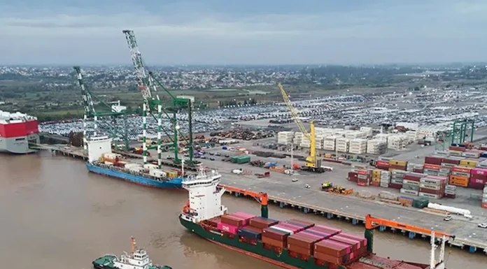 Terminal Zárate: El puerto destaca el rol de la Prefectura Naval Argentina por su labor al servicio de la navegación segura