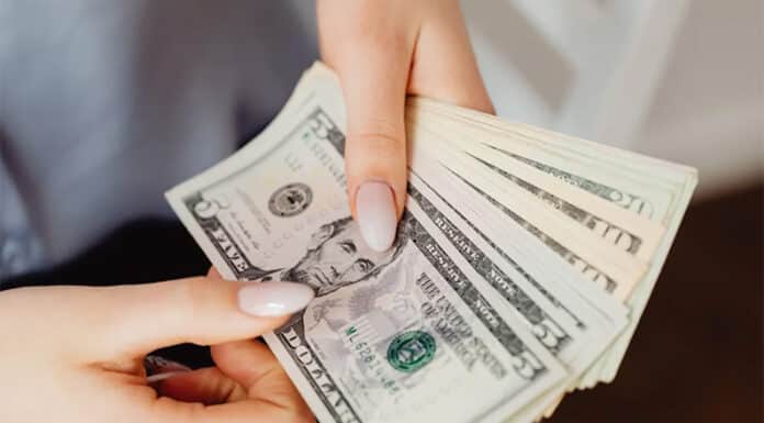 En julio, 1,7 millones de argentinos compraron dólares: fue récord desde la elecciones