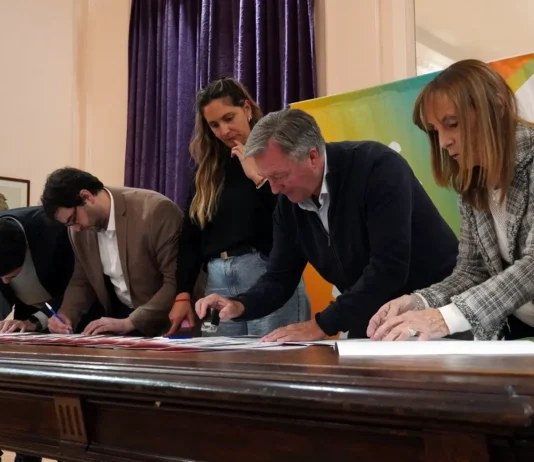 Zárate: Fundación Mirgor donará 20 televisores a escuelas locales mediante un convenio con el Municipio