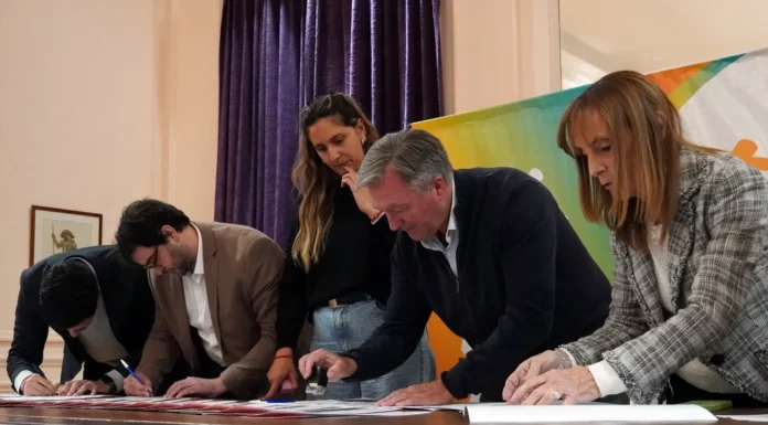 Zárate: Fundación Mirgor donará 20 televisores a escuelas locales mediante un convenio con el Municipio
