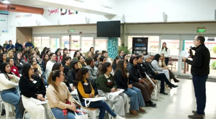 En Zárate Bayer y la UTN lanzaron la segunda edición de JUNTAS para impulsar la inserción laboral de mujeres
